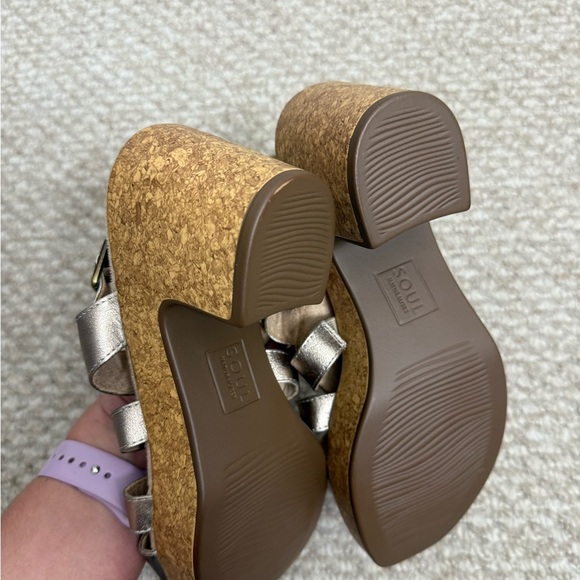 SOUL Naturalizer Sandals size 9 heeled - Picture 5 of 9